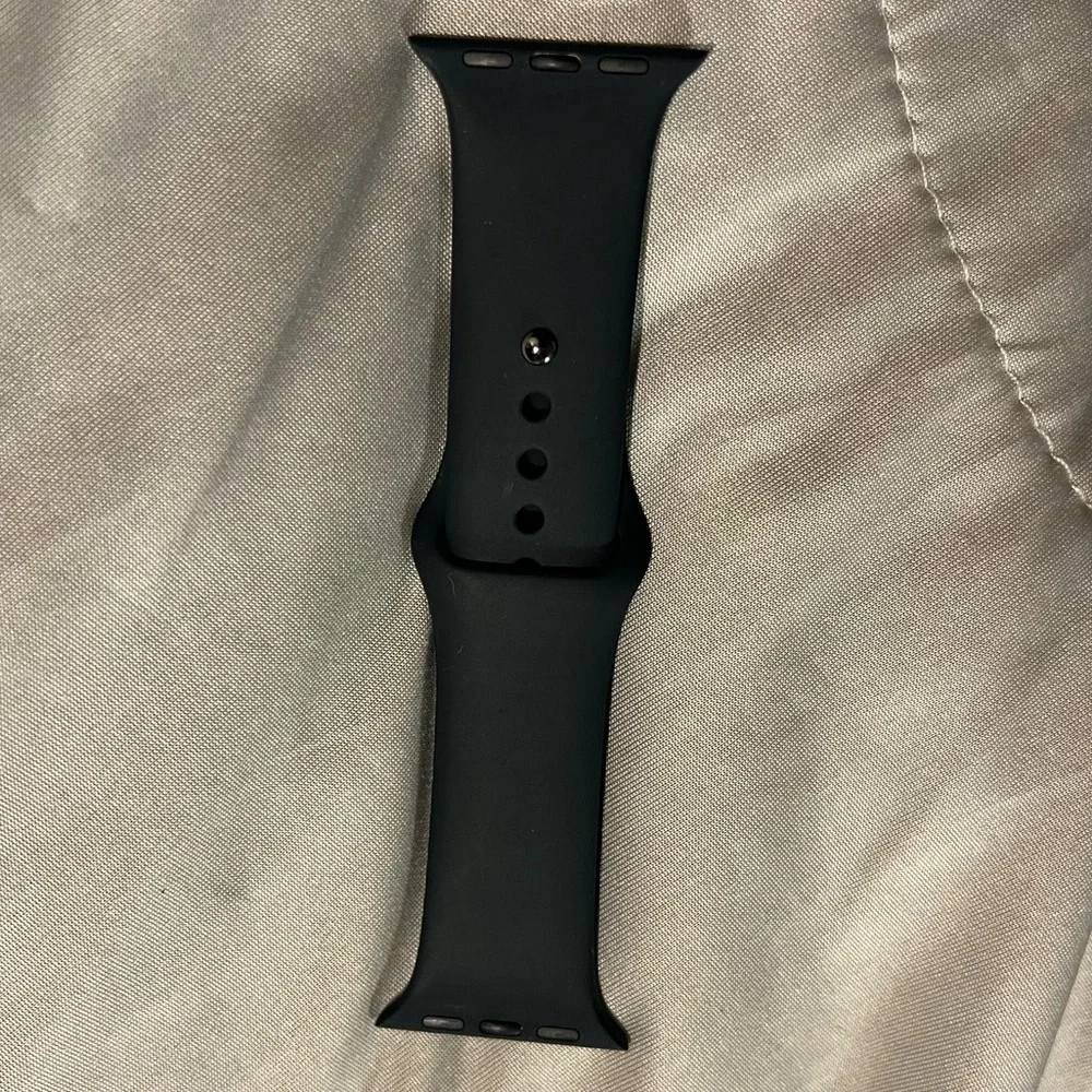 ❗️BOGO❗️ Black Silicone Apple Watch Band(38/40/41mm)
